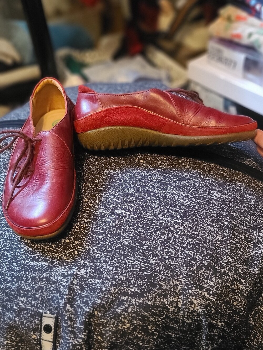 Naot Women's Red Leather and Suede Casual Lace-Up Flats